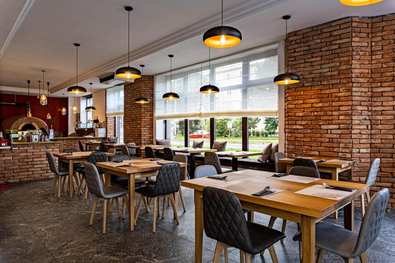 Rosso Aparthotel Michalovce Zewnętrze zdjęcie