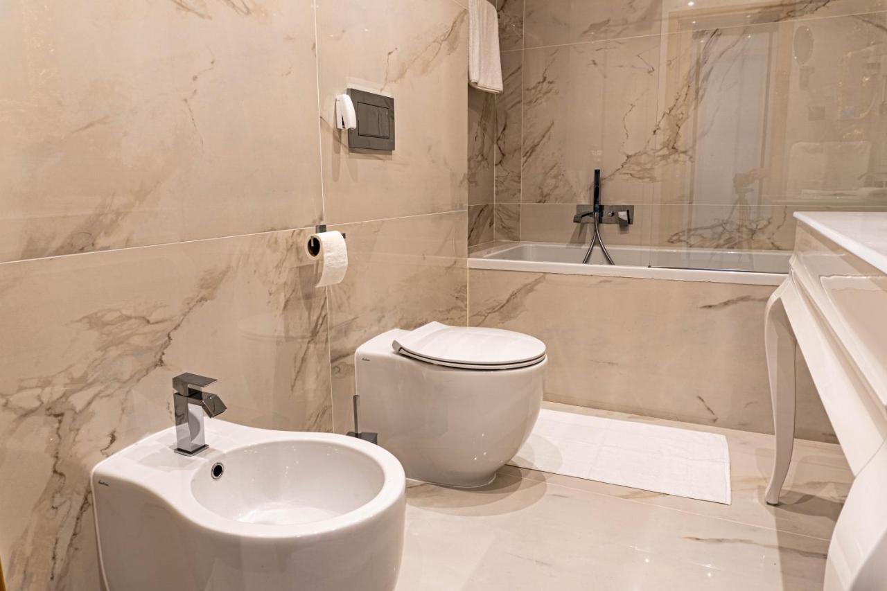 Rosso Aparthotel Michalovce Zewnętrze zdjęcie