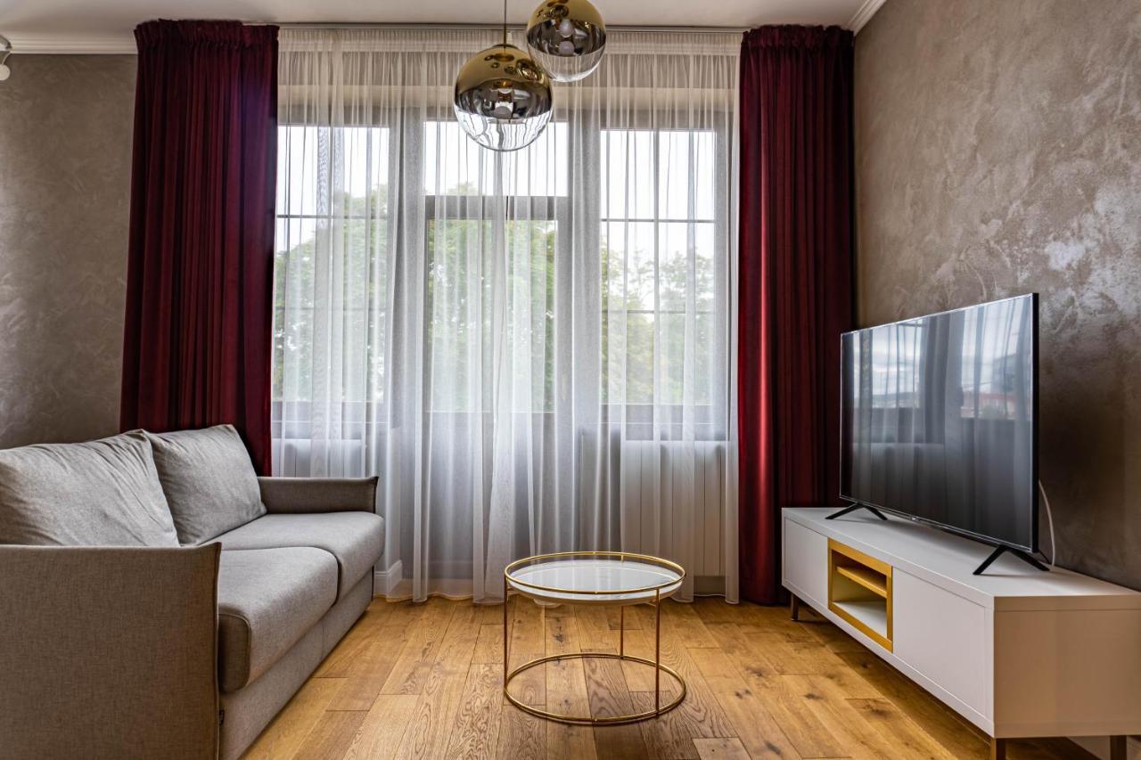 Rosso Aparthotel Michalovce Zewnętrze zdjęcie
