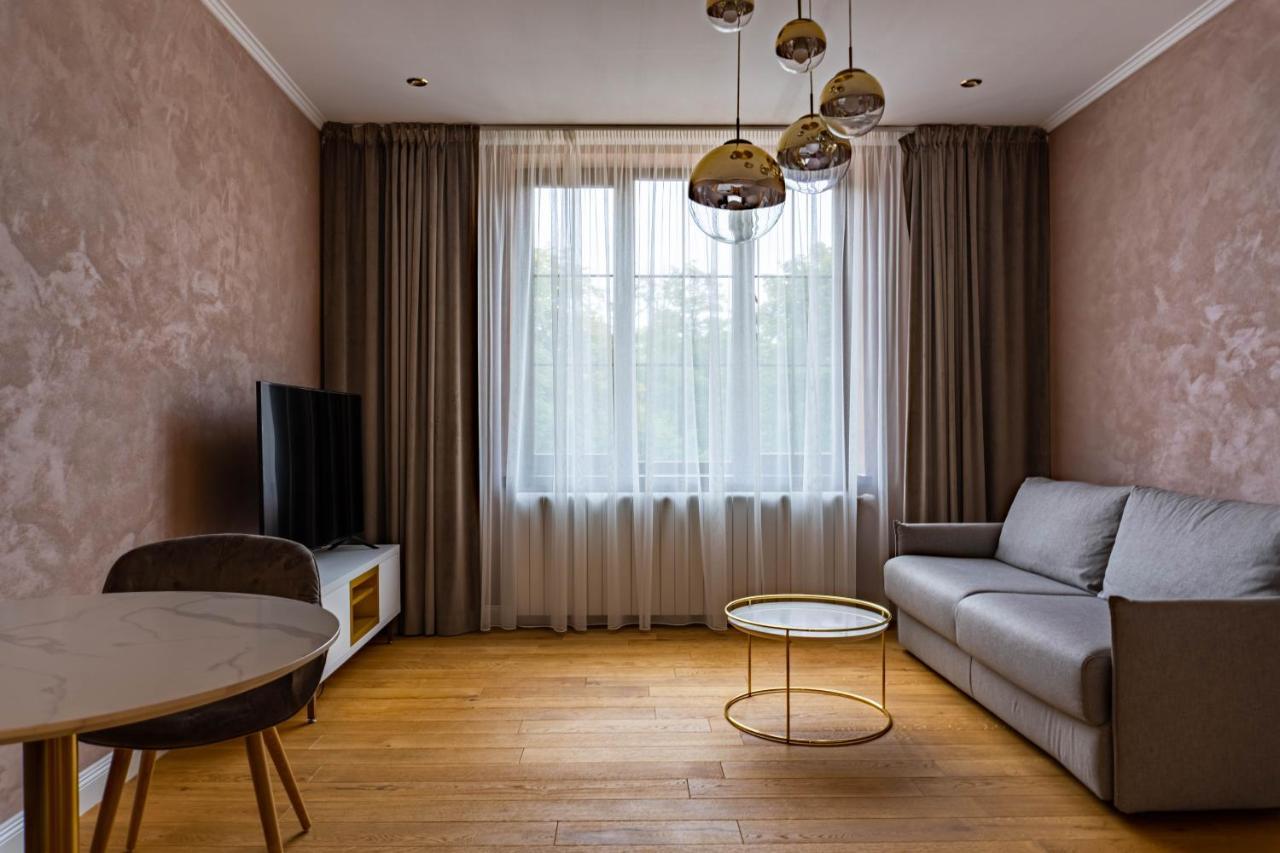 Rosso Aparthotel Michalovce Zewnętrze zdjęcie