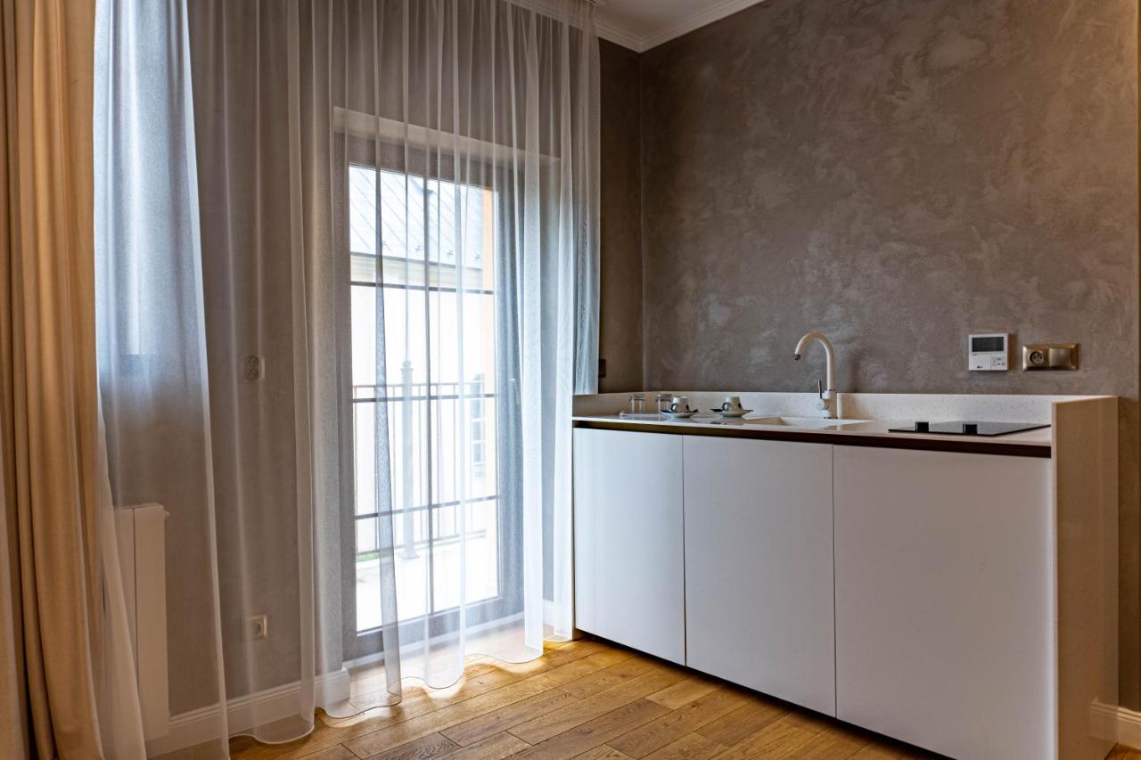 Rosso Aparthotel Michalovce Zewnętrze zdjęcie