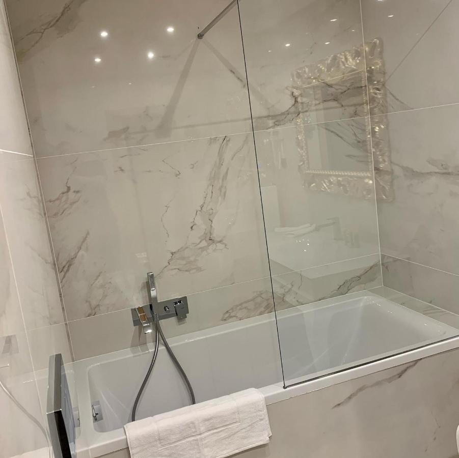 Rosso Aparthotel Michalovce Zewnętrze zdjęcie